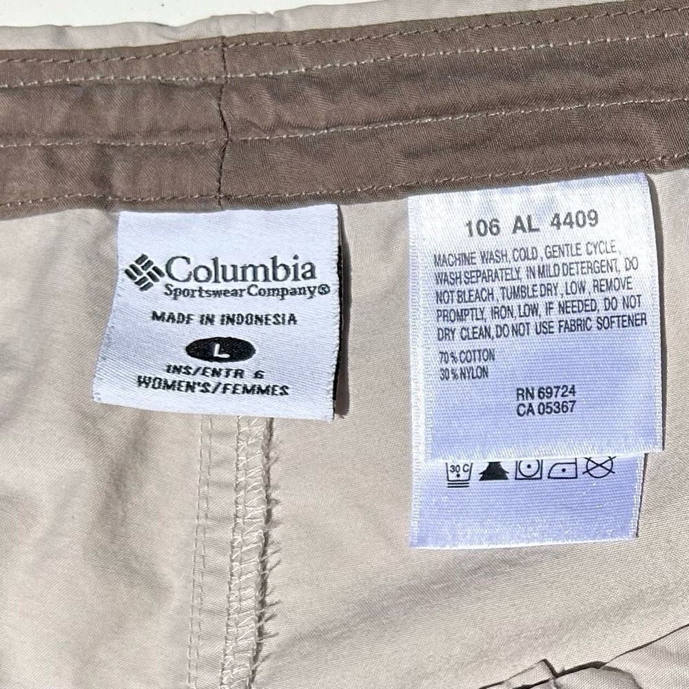 Columbia Women's Large Beige Khaki Shorts Outdoor Active Zip Toggle Mid-Rise - Picture 5 of 6
